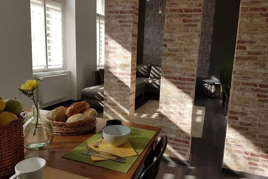 Cozy Design Downtown Apartment Budapest